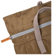 Zaino medio in nylon riciclato Roka Canfield B - Verde militare