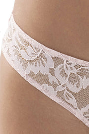 Mey Amazing String Lace Lace Thong - Blossom Nude