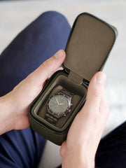 Mini scatola per orologi da viaggio con cerniera Stackers - verde oliva
