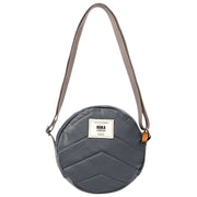 Borsa a tracolla piccola in nylon riciclato Roka Paddington - Grigio Beluga