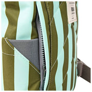 Zaino piccolo in tela riciclata Roka Canfield B - Moss Stripe/Blu