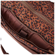 Borsone piccolo in tela riciclata Roka Gatwick - Mini Leopard Brown