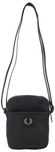 Borsa laterale piccola Fred Perry Crinkle Nylon - Nera