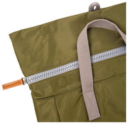 Zaino Roka Canfield B medio in nylon riciclato - Verde erba cipollina