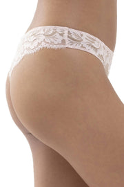 Mey Amazing String Lace Lace Thong - Blossom Nude