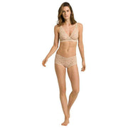 hanro-moments-lace-soft-cup-bra---beige-35928455