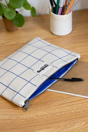 Marsupio Hindbag Ema medio con cerniera - motivo a quadri bianco sporco/blu