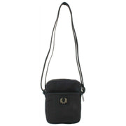 Borsa laterale piccola Fred Perry Crinkle Nylon - Nera