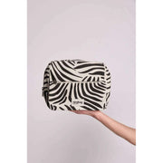 Borsa da toilette Hindbag Alix extra large - Ecru Zebra