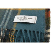 Coperta in lana d'agnello stagionata Locharron of Scotland Borders Macbeth - Blu/Marrone