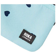 Portafoglio piccolo in tela riciclata Roka Carnaby - Cuori blu/blu