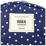 Borsa a tracolla in tela riciclata Roka Paddington B - Pois blu scuro