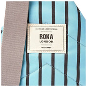 Borsa a tracolla grande Roka Willesden B in tela riciclata - striscia blu